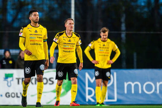 Frejs Kim Skoglund deppar med lagkamrater