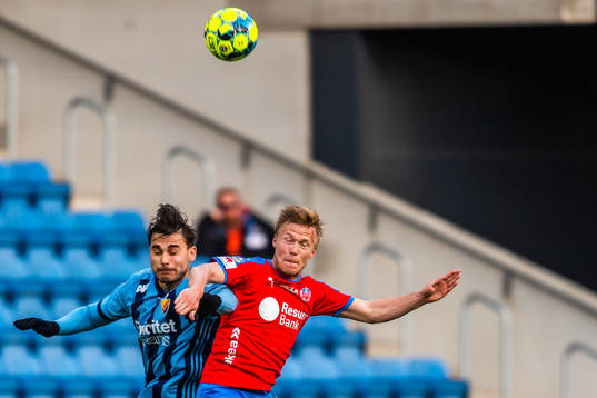 Djurgårdens Astrit Ajdarevic och Helsingborgs Andreas