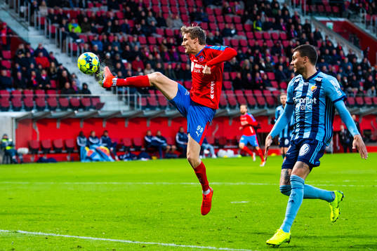 Helsingborgs Andri Bjarnason och Djurgårdens Erik Berg