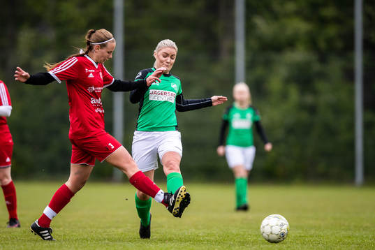 Gislövs Malin Jönsson och Husies Julia Barte