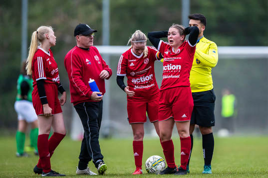Gislövs Ina Sramek har ont