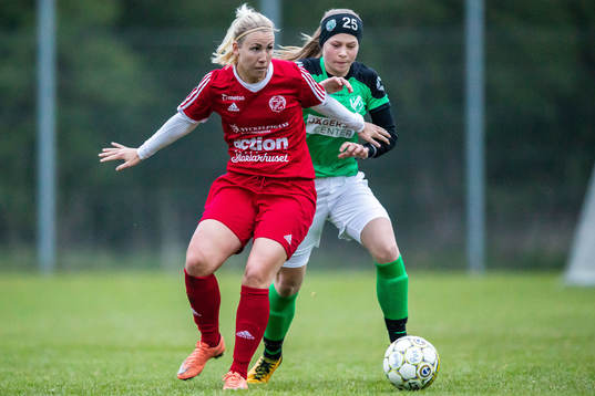 Gislövs Rebecca Ohlsson och Husies Emelie Borg