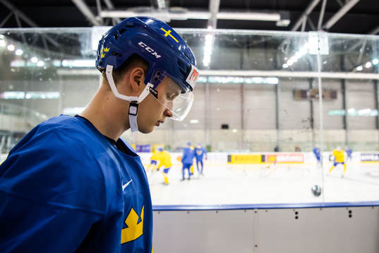 Elias Pettersson of Sweden at a practice session