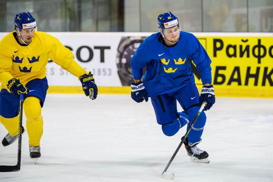 Robert Hägg and William Nylander of Sweden at a practice