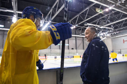 Equipment manager Anders Weiderstål of Sweden at a