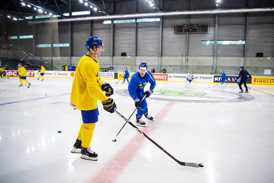 Jesper Bratt and William Nylander of Sweden at a practice