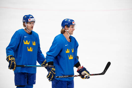 Oskar Lindblom and Adrian Kempe of Sweden at a practice