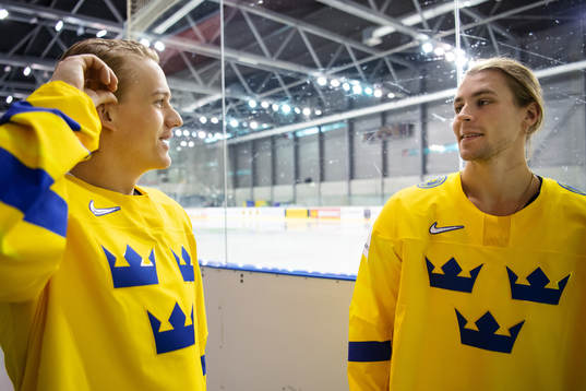 Oskar Lindblom and Adrian Kempe of Sweden