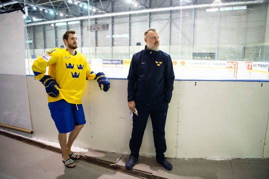 Oliver Ekman Larsson and head coach Rikard Grönborg of