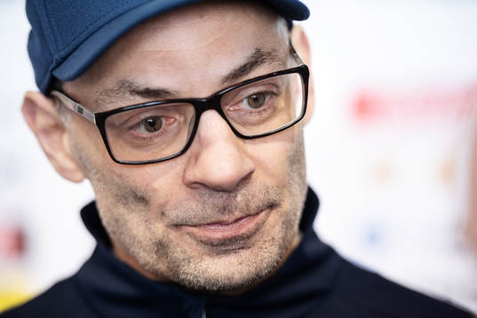 Assistant coach Peter Popovic of Sweden