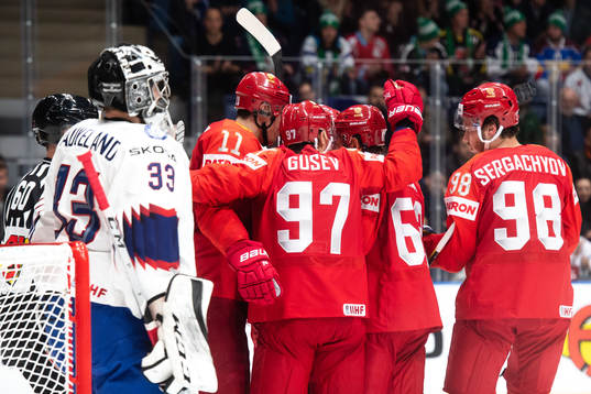 Evgeni Malkin , Nikita Gusev , Yevgeni Dadonov and Mikhail