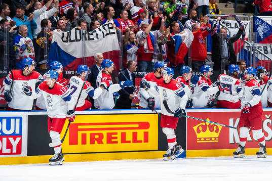 Jakub Vrana , Dominik Kubalik och Jan Kovar of Czech