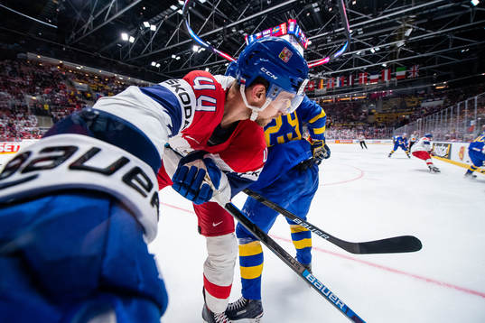 Jan Rutta of Czech Republic and Mario Kempe of Sweden