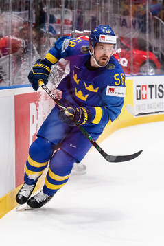 Anton Lander of Sweden