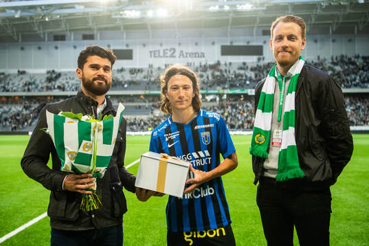 Sirius Axel Björnström tilldelas en utmärkelse