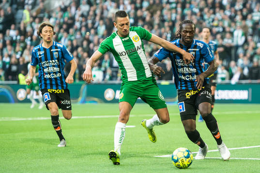 Hammarbys Nikola Djurdjic och Sirius Kebba Ceesay
