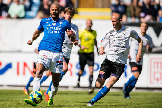 Bläddra bland fler bilder av Fotboll, Superettan, Trelleborg - Halmstad 