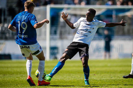 Trelleborgs Niklas Bröndsted Vesterlund och Halmstads