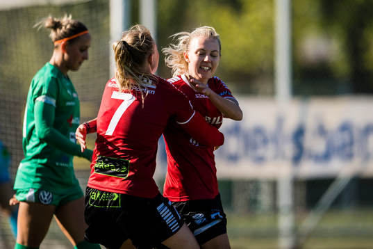 Limhamn Bunkeflos Natalie Hoff Persson jublar
