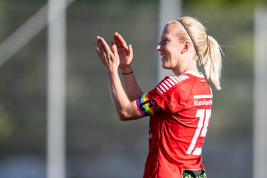 Limhamn Bunkeflos Mia Persson jublar