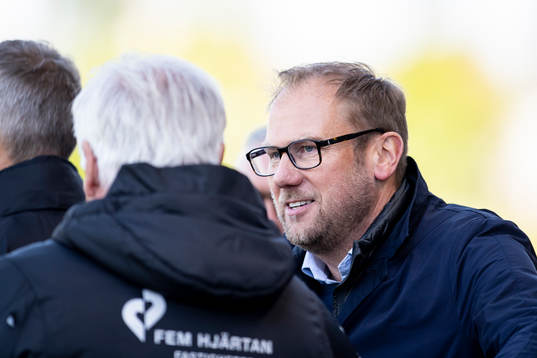 Halmstads tränare Magnus Haglund jublar