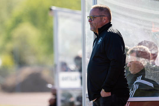 Ängelholms tränare Roar Hansen deppar