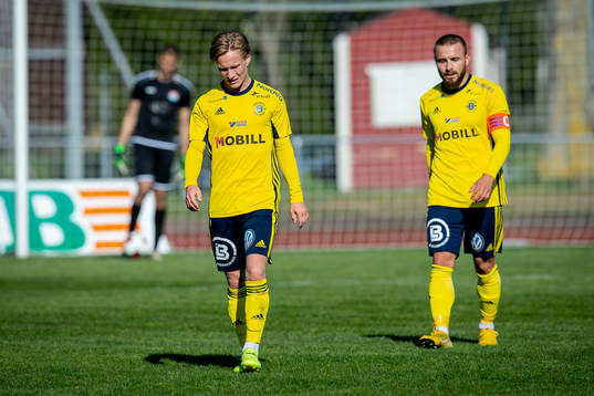 Ängelholms Alexander Engholm och Filip Pivkovski deppar