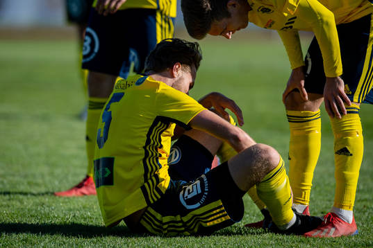 Ängelholms Marcus Eriksson har ont