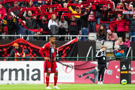 Östersunds Noah Sonko Sundberg deppar