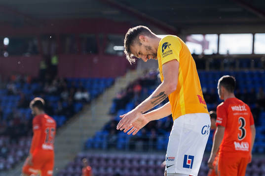 Falkenbergs Tobias Karlsson deppar