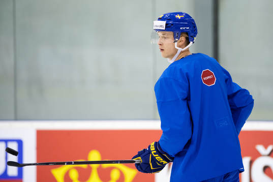 Elias Pettersson of Sweden at a practice session