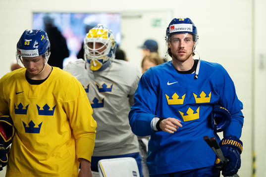 Jesper Bratt and Elias Lindholm of Sweden at a practice