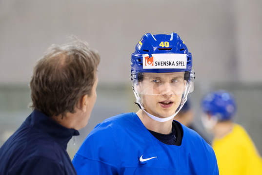 Elias Pettersson of Sweden at a practice session