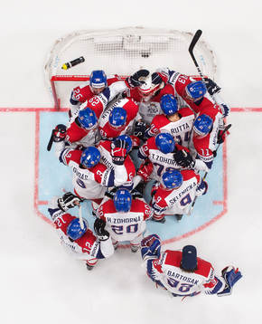 Players of Czech Republic celebrate their win