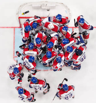 Players of Czech Republic celebrate their win