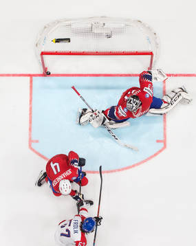 Michael Frolik of Czech Republic scores 1-4 past Johannes
