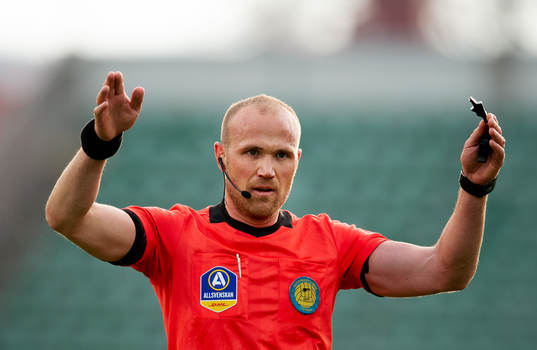 Domare Patrik Eriksson