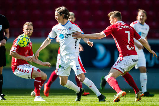 Helsingborgs Max Svensson och Kalmars Piotr Johansson