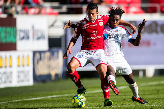 Kalmars Romário Pereira Sipião och Helsingborgs Mamudu