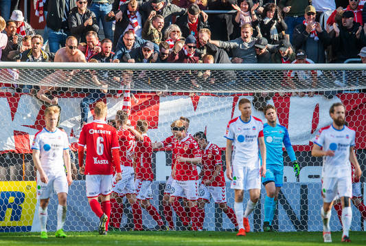 Kalmars Viktor Elm jublar
