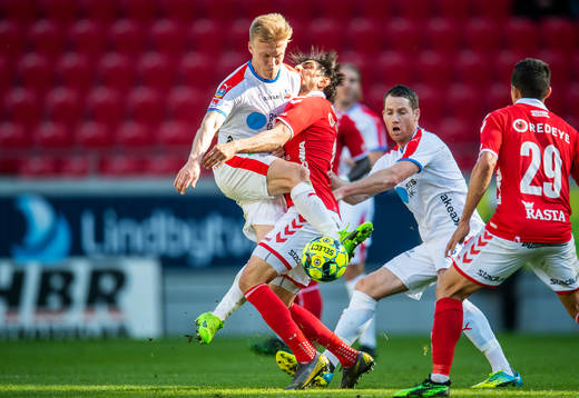 Kalmars Mahmoud Eid och Helsingborgs Andreas Landgren