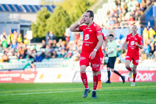 Veton Berisha of Brann celebrates
