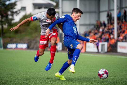 Sverre Bjørkkjær of Strømmen and Sondre Fet of Aalesund