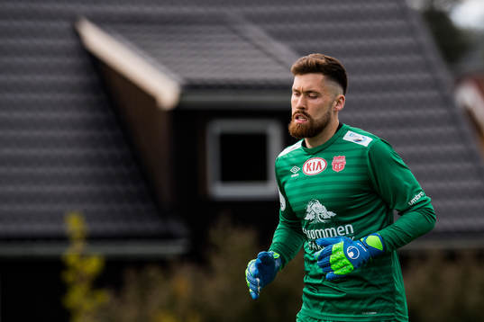 Goalkeeper Marius Berntzen of Strømmen