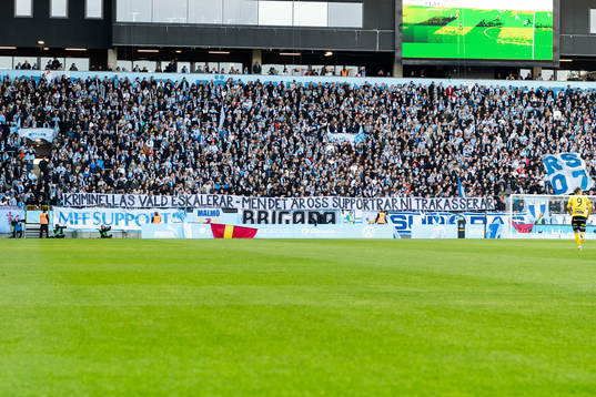Banderoll hos Malmö FFs supportrar