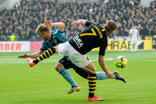 s Sebastian Larsson