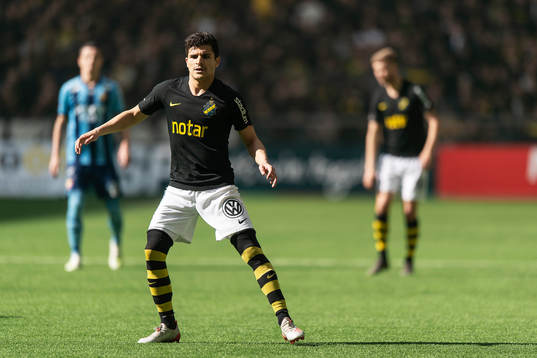 s Tarik Elyounoussi
