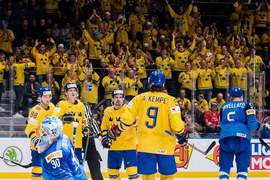 William Nylander, Oskar Lindblom , Anton Lander and Adrian