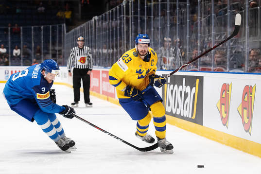 Markus Gander of Italy and Oliver Ekman Larsson of Sweden