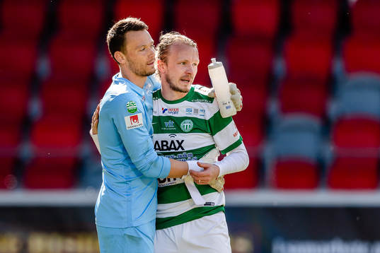 Västerås målvakt Anton Fagerström och Jesper Florén